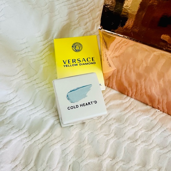 Fenty Beauty Cold Heartd ICE Clear Lip Gloss Luminizer & Versace Bright Crystal - Picture 4 of 13